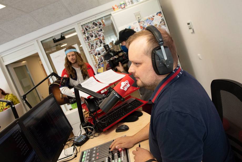 STAR FM selecciona AEQ FORUM IP SPLIT para su estudio principal de radio