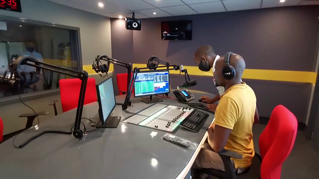 La Sudafricana RADIO KHWEZI selecciona AEQ FORUM  para su nuevo estudio de emisiones