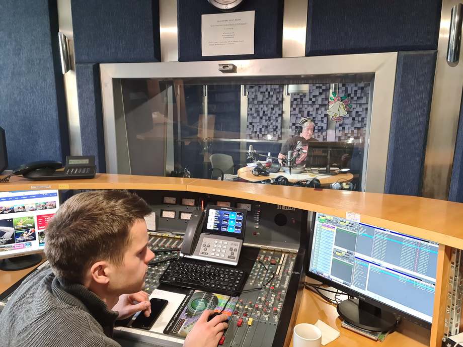 Radio UNIVOX Eslovenia digitaliza sus operaciones con tecnología AEQ