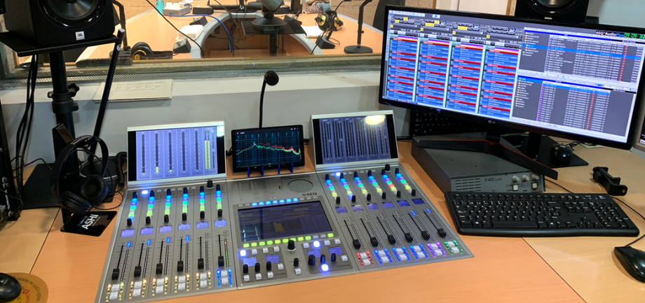 Radio San Vicente (RSV) 92.5 renueva su estudio principal de radio con una consola AEQ ATRIUM 