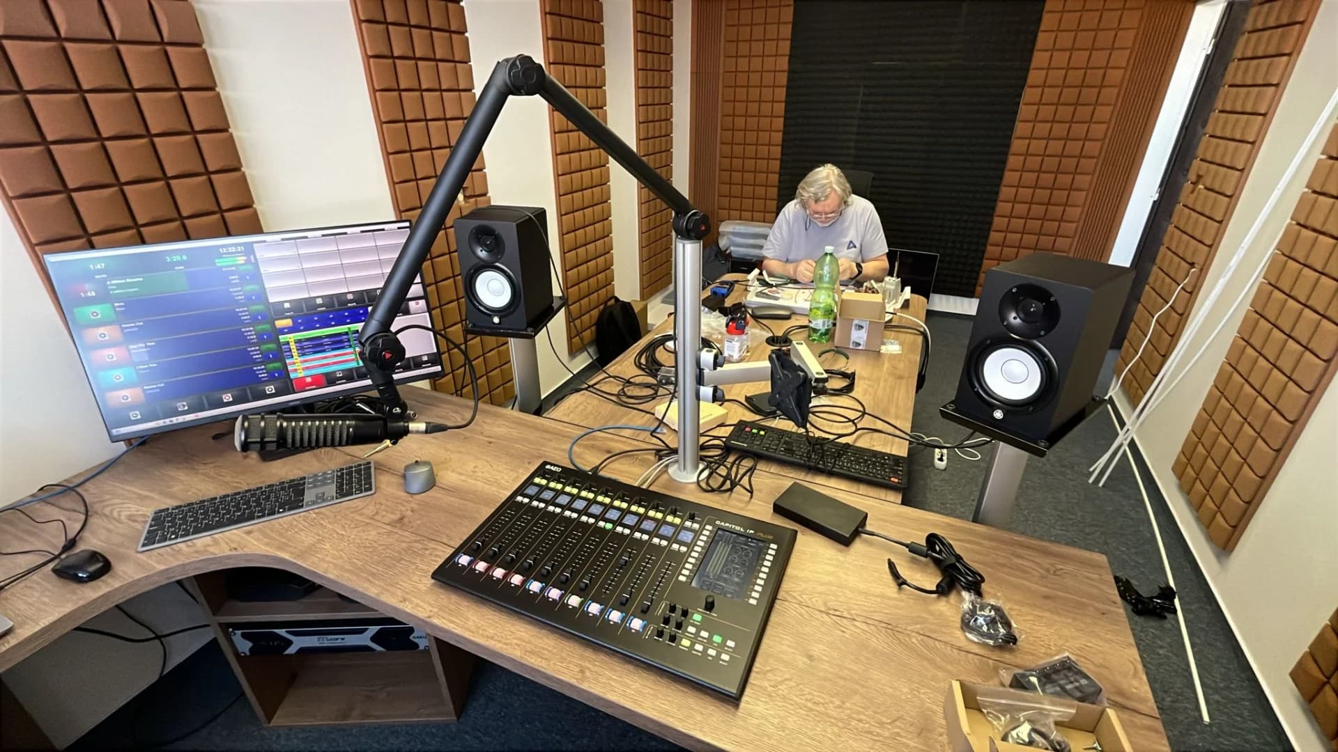 aeq press release caìtol ip plus edu radio prague (2)