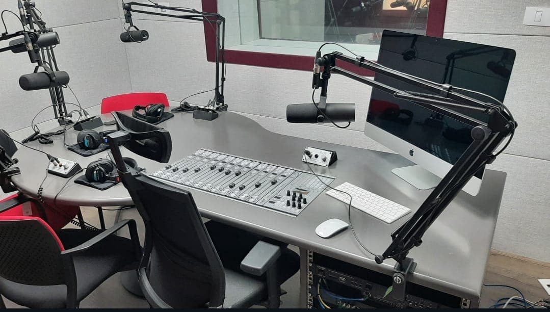 La Universidad Canadiense de El Cairo integra la consola digital Forum IP SPLIT en sus estudios de radio