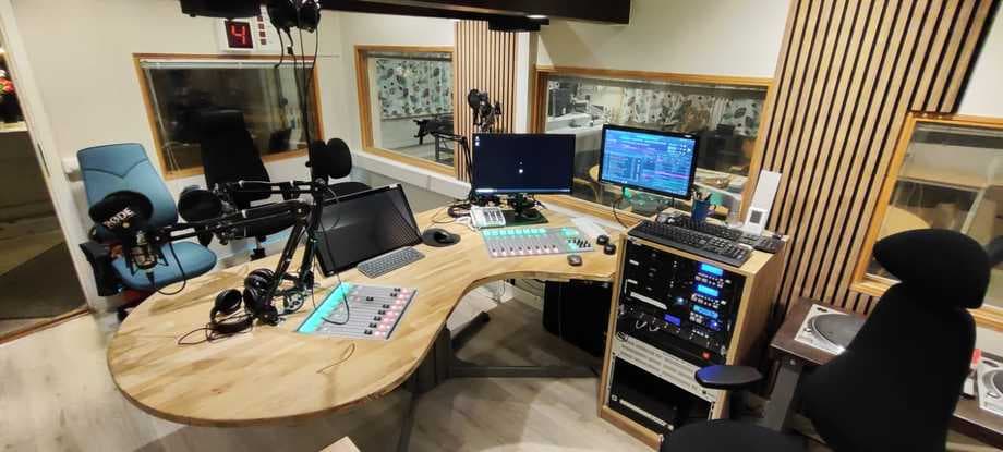 Radio Viking selecciona la consola digital AEQ FORUM IP SPLIT para su estudio principal