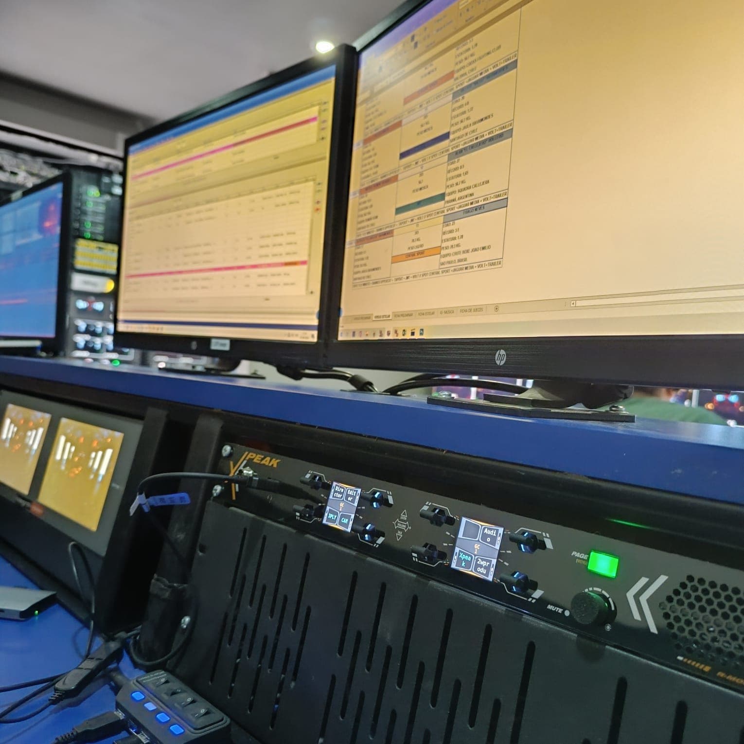 AEQ IMPLEMENTA SU SISTEMA DE INTERCOM INALÁMBRICO
XPLORER MAX EN LA UNIDAD MÓVIL DE RÍO NEGRO TELEVISIÓN