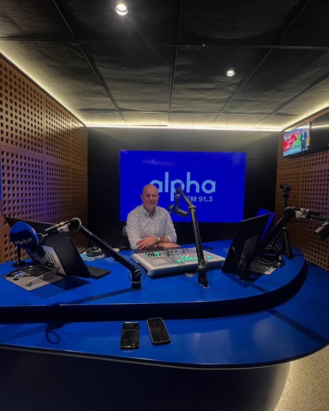 aeq nota de prensa florianopolis radio alpha (1)