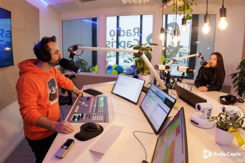 radio capris aeq capitol ip 12 11