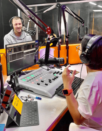 Favorite Music Radio Cebu, optimiza su emisión con la consola digital AEQ CAPITOL IP