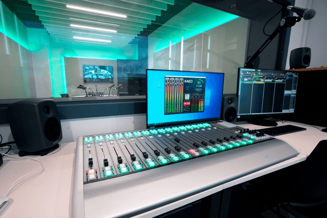 The Core incorpora tecnología AEQ para llevar la formación radiofónica al siguiente nivel