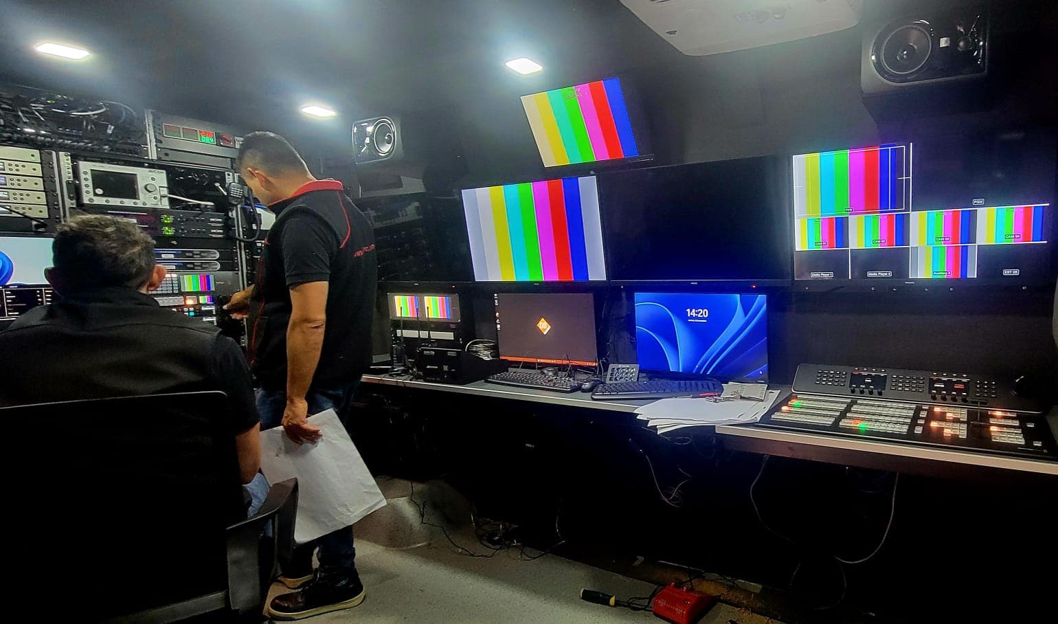 Pampa Films equipa su nueva unidad móvil con el sistema de intercom AEQ XPEAK